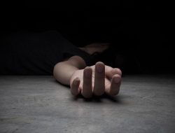 Pembunuhan Maros: Pria Tewas Ditebas dan Ditusuk di Bawah Pohon Bambu