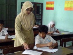 Miris, Gaji Guru Non ASN di Maros Hanya Rp250 Ribu per Bulan