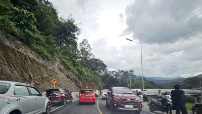 Flyover Tompoladang Maros Dilarang Jadi Tempat Jualan, 10 Pedagang Ditertibkan