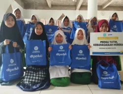 DT Peduli Sulsel Salurkan Bantuan untuk Anak Yatim di Kampung Zakat Maros